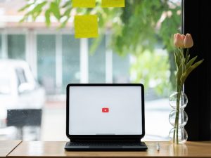 Hướng dẫn sử dụng YouTube Premium để chạy nền